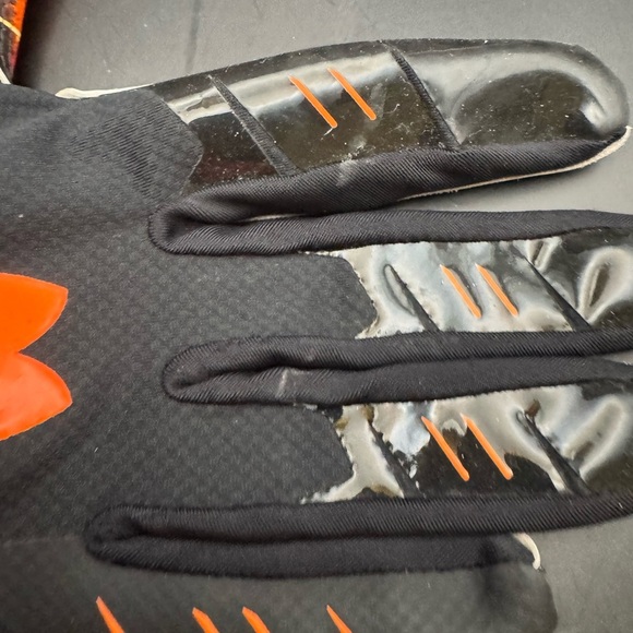 Under Armour UA F7 Men’s Football Gloves w/Gluegrip Size LG Limited Edition- EUC - Picture 3 of 13